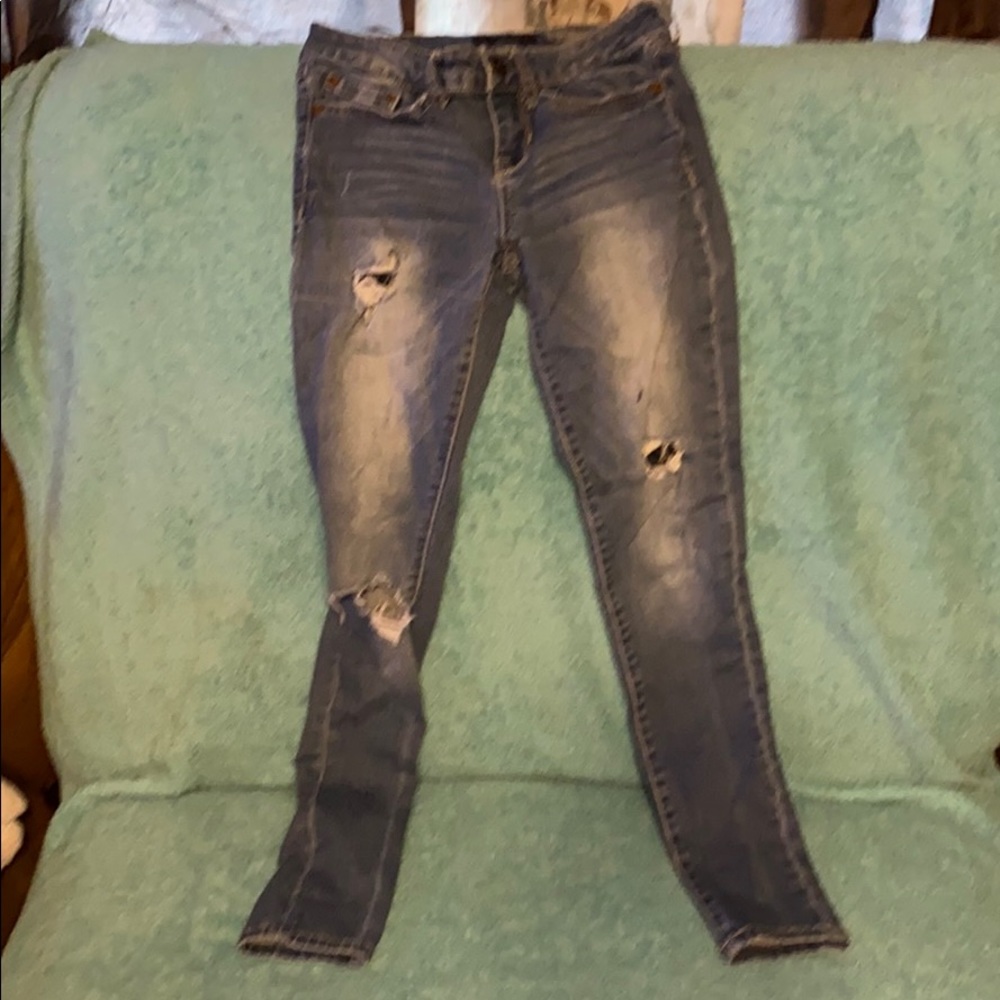 Torn skinny jeans